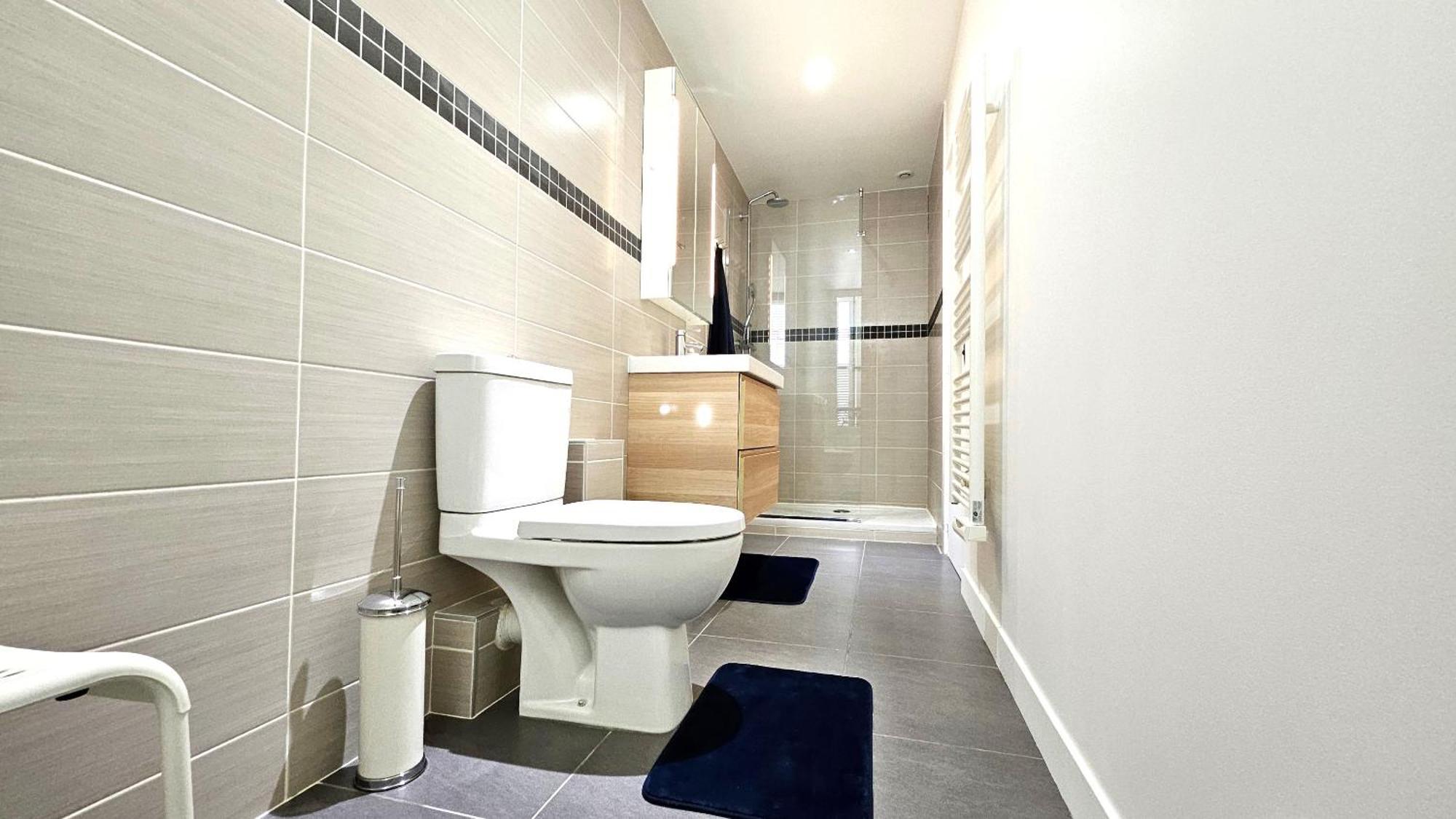 Du Parc Des Grottes Apartment *