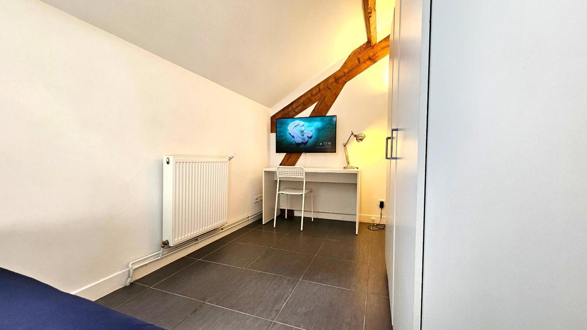Du Parc Des Grottes Apartment